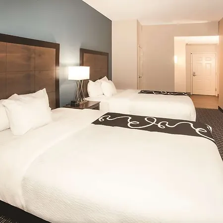 Hotel La Quinta & By Wyndham Downtown 3*