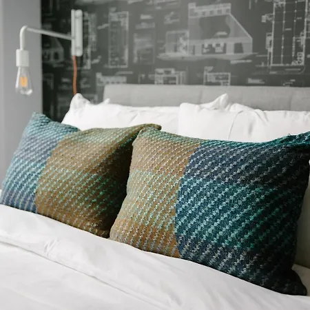 The Plymouth Luxury Suites By Sonder