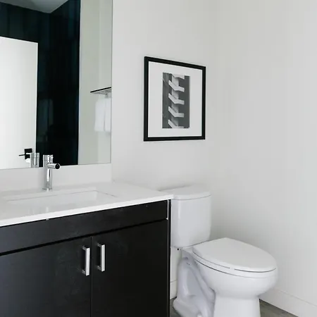 Aparthotel The Plymouth Luxury Suites By Sonder