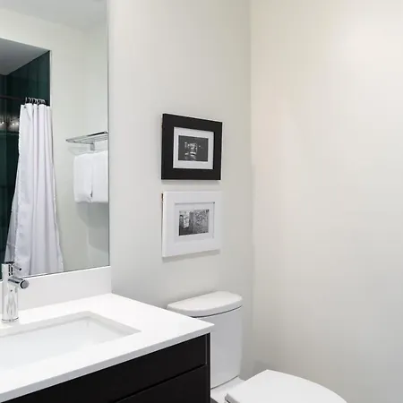 The Plymouth Luxury Suites By Sonder *