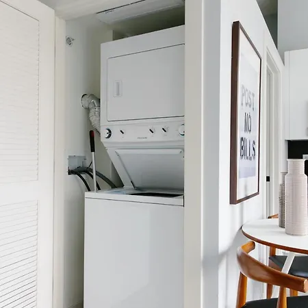 The Plymouth Luxury Suites By Sonder * Chicago