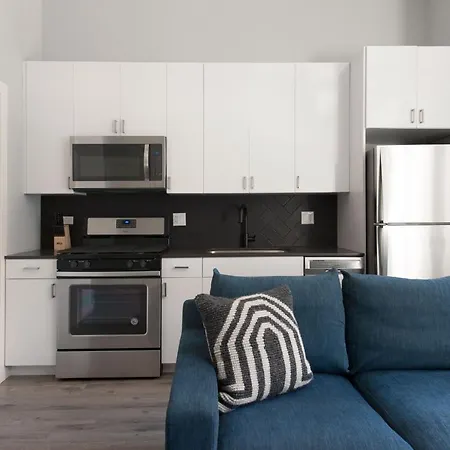 The Plymouth Luxury Suites By Sonder *
