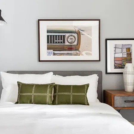 Aparthotel The Plymouth Luxury Suites By Sonder Chicago