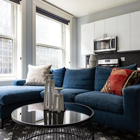 The Plymouth Deluxe Suites By Sonder Aparthotel *