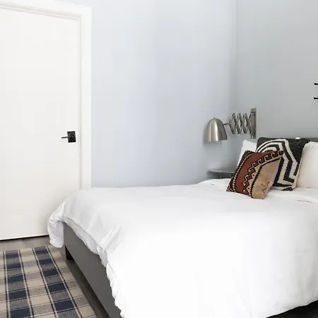 The Plymouth Deluxe Suites By Sonder Aparthotel