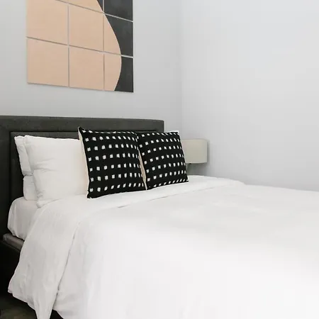 The Plymouth Deluxe Suites By Sonder *