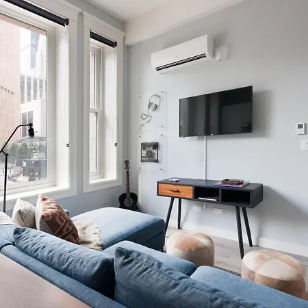 The Plymouth Classic Suites By Sonder Aparthotel Chicago
