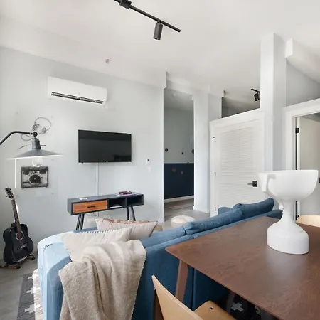 The Plymouth Classic Suites By Sonder