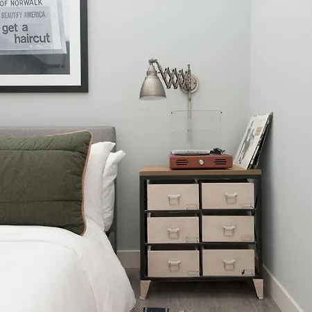 The Plymouth Classic Suites By Sonder Chicago