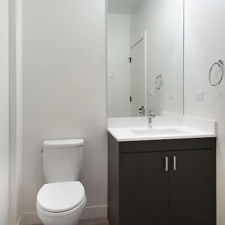 The Plymouth Luxury Suites By Sonder * Chicago