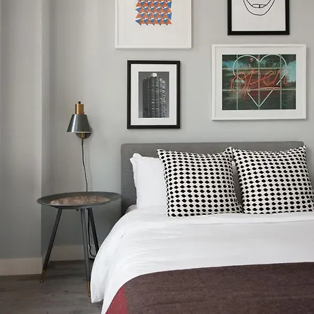 Aparthotel The Plymouth Luxury Suites By Sonder Chicago