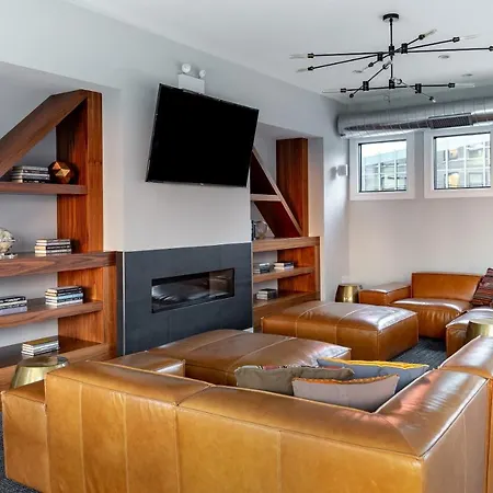 The Plymouth Deluxe Suites By Sonder Aparthotel Chicago