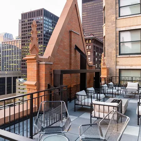 Aparthotel The Plymouth Luxury Suites By Sonder Chicago