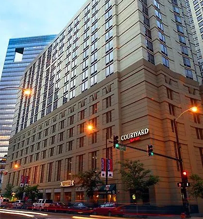Hotel Courtyard By Marriott Downtown/river North Chicago