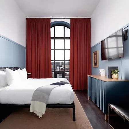 Hotel The Collection Wrigleyville 4*