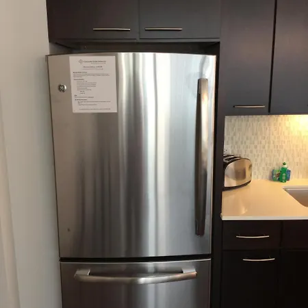 Corporate Suites Network 845 N State * Chicago