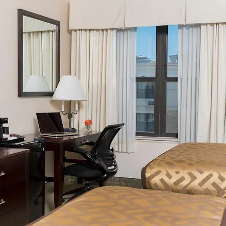 Hotel South Loop