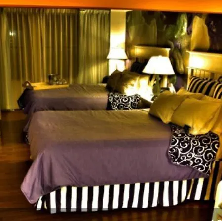 Hotel Claridge House Chicago, Tapestry Collection By Hilton Chicago