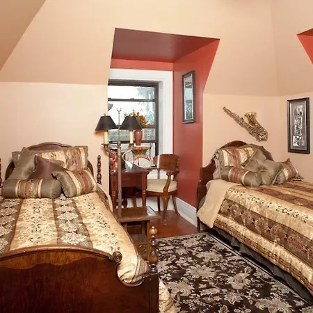 Welcome Manor Bed & Breakfast