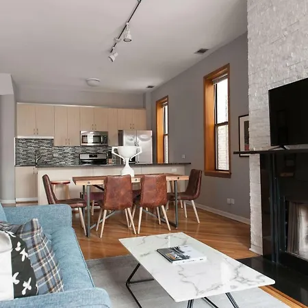Sonder — Wrigley Field Aparthotel 3*
