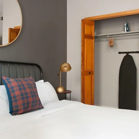 Aparthotel Sonder — Wrigley Field 3*