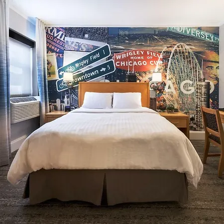 Hotel Versey Lincoln Park