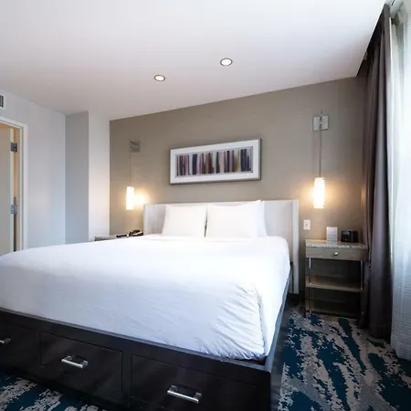 Felix Hotel