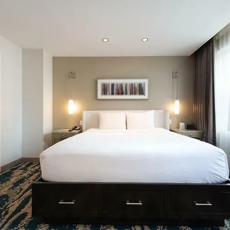 Felix Hotel