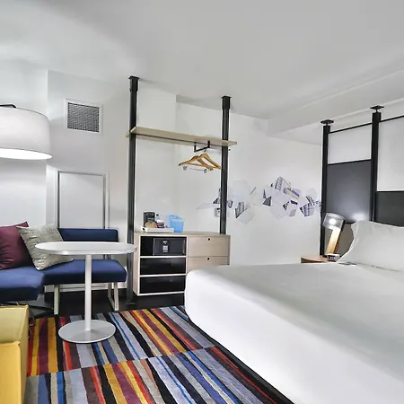 Aloft By Marriott Mag Mile