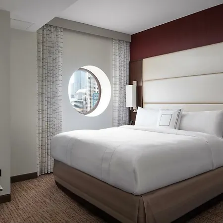 By Marriott Downtown/loop Chicago