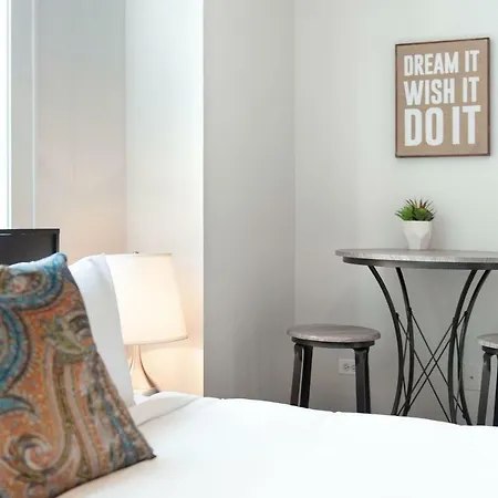 Sonder — Roosevelt Suites Aparthotel 3*