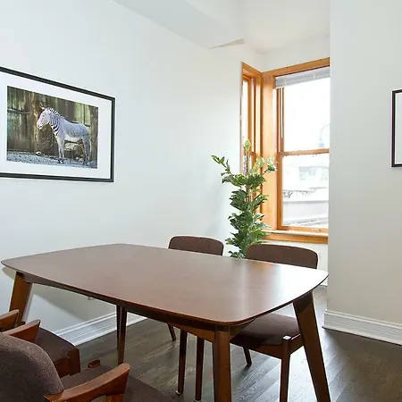 Sonder — Armitage 3* Chicago