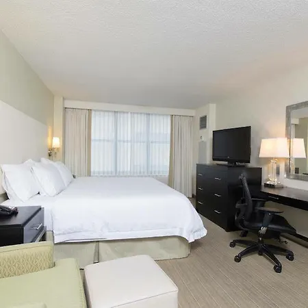 Hampton & Chicago-downtown Hotel 3*