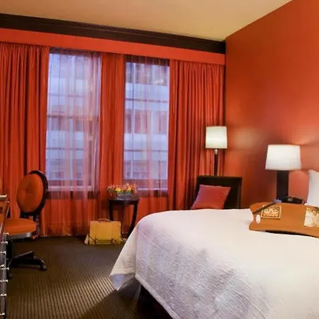 Hotel Hampton Majestic Theatre District