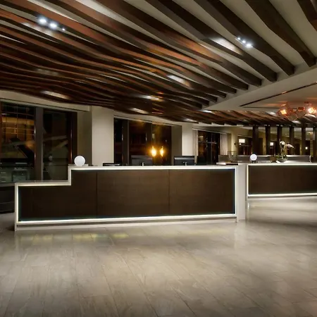 By Marriott Downtown/river North Hotel 3*
