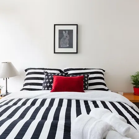 Uptown Gem Apartment Chicago