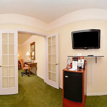 The Willows Hotel