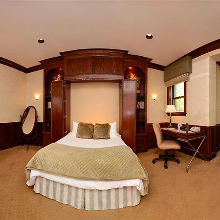 Hotel Majestic Chicago