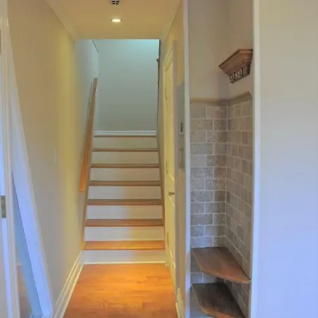 Holiday home 4 Bedroom In Location Parking Fireplace Back Yard Pets Welcome