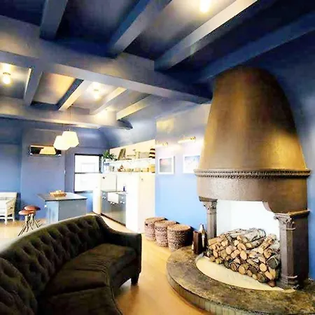 Apartment Uptown Gem *