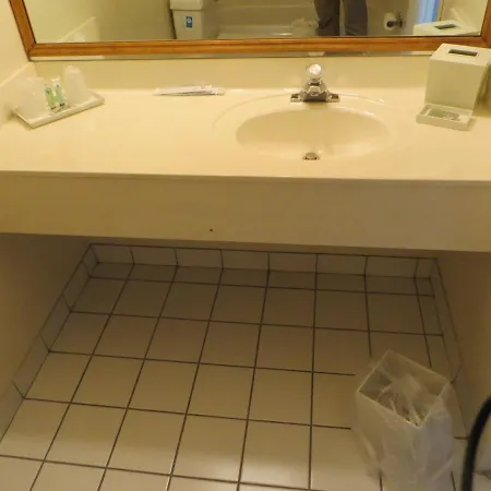 Amber Motel 2*
