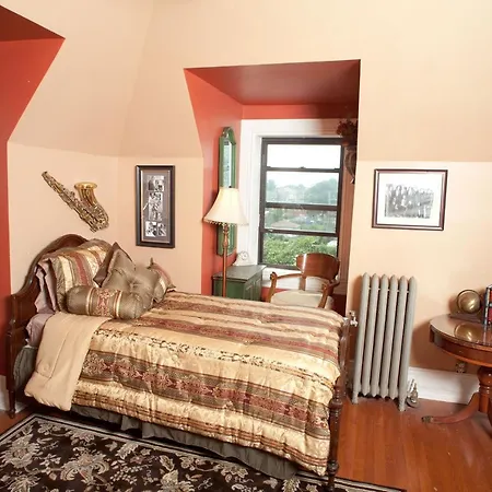 Welcome Manor Bed & Breakfast 5*