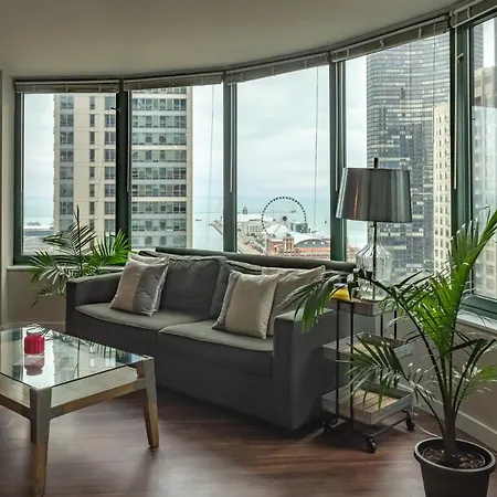 Envitae 3br Downtown Luxurious Views & Pool Apartment