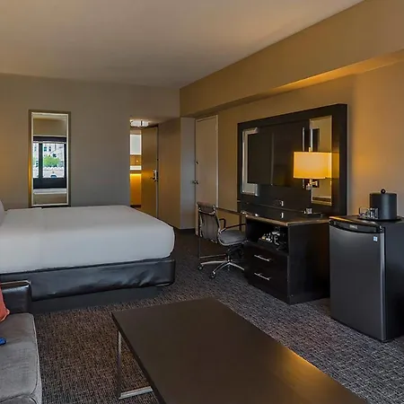 Hotel Mart Plaza River North, An Ihg