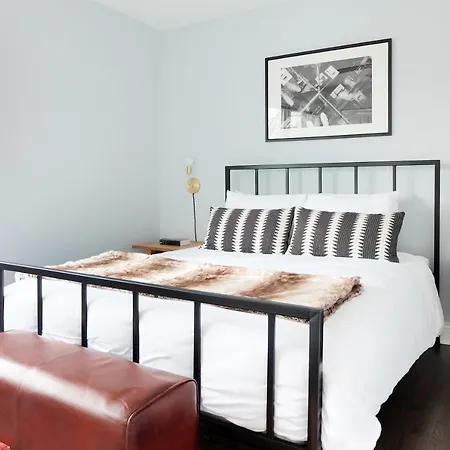 Aparthotel Sonder — West Belmont Chicago