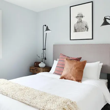 Aparthotel Sonder — West Belmont Chicago