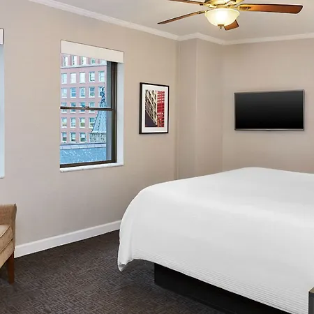 Selina Hotel