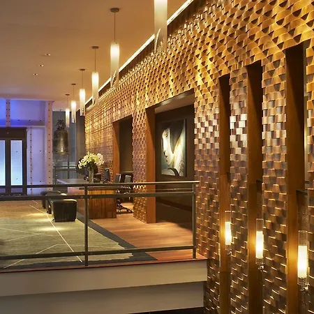 Eurostars Magnificent Mile Hotel