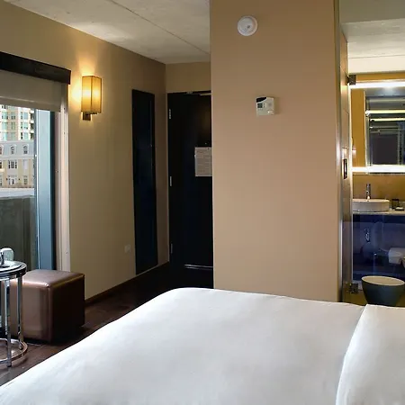 Eurostars Magnificent Mile Hotel 4*