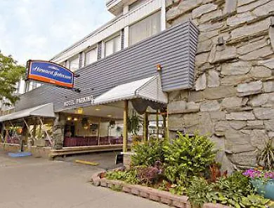Howard Johnson - * Chicago